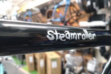 <span class="title">迷ったらコレ！SURLY STEAMROLLERはイカしたピストバイクに・・・</span>