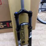 【補修用】しれっと入荷のSRサンツアーXCR32　26インチ